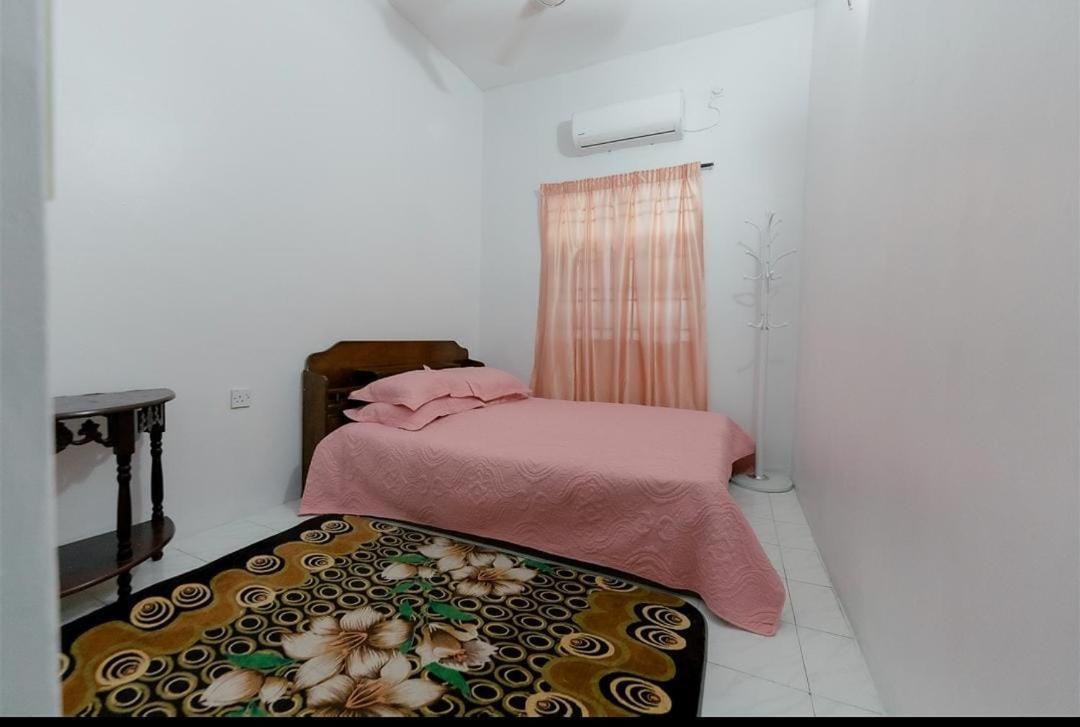 Umaira Homestay Chemor Esterno foto